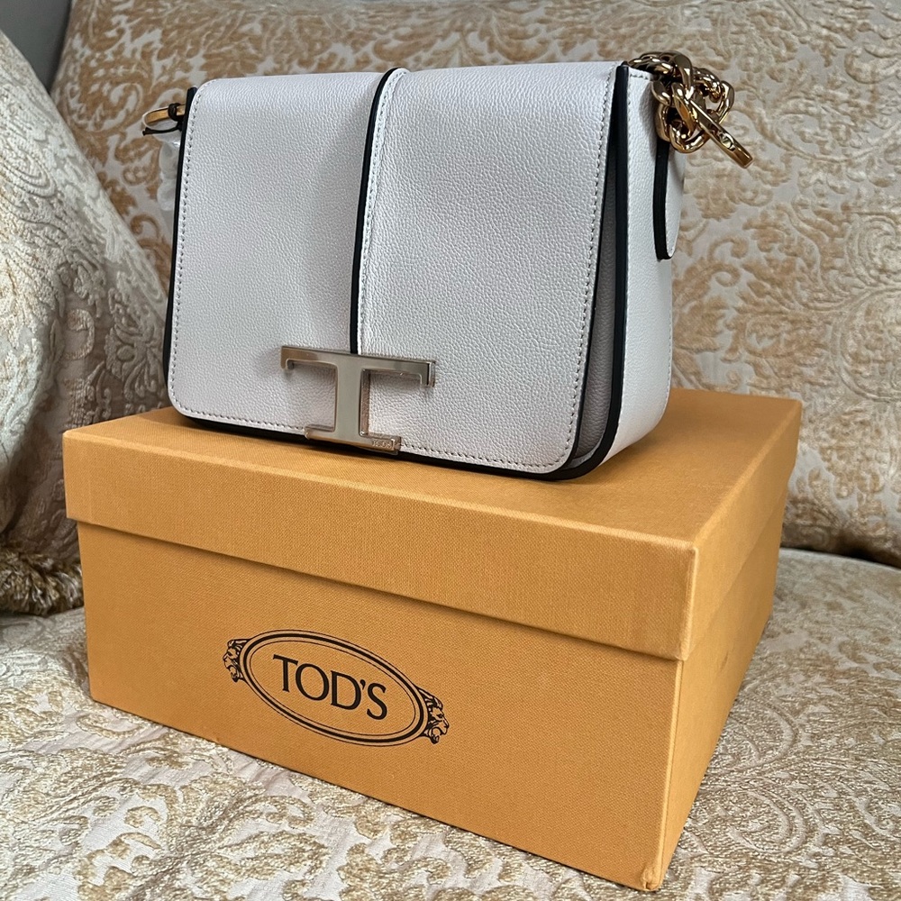 New never worn Tod’s cross body bag